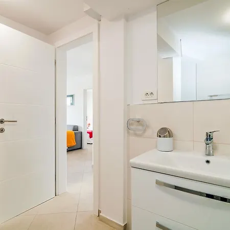 Biserka And Palma Apartment *